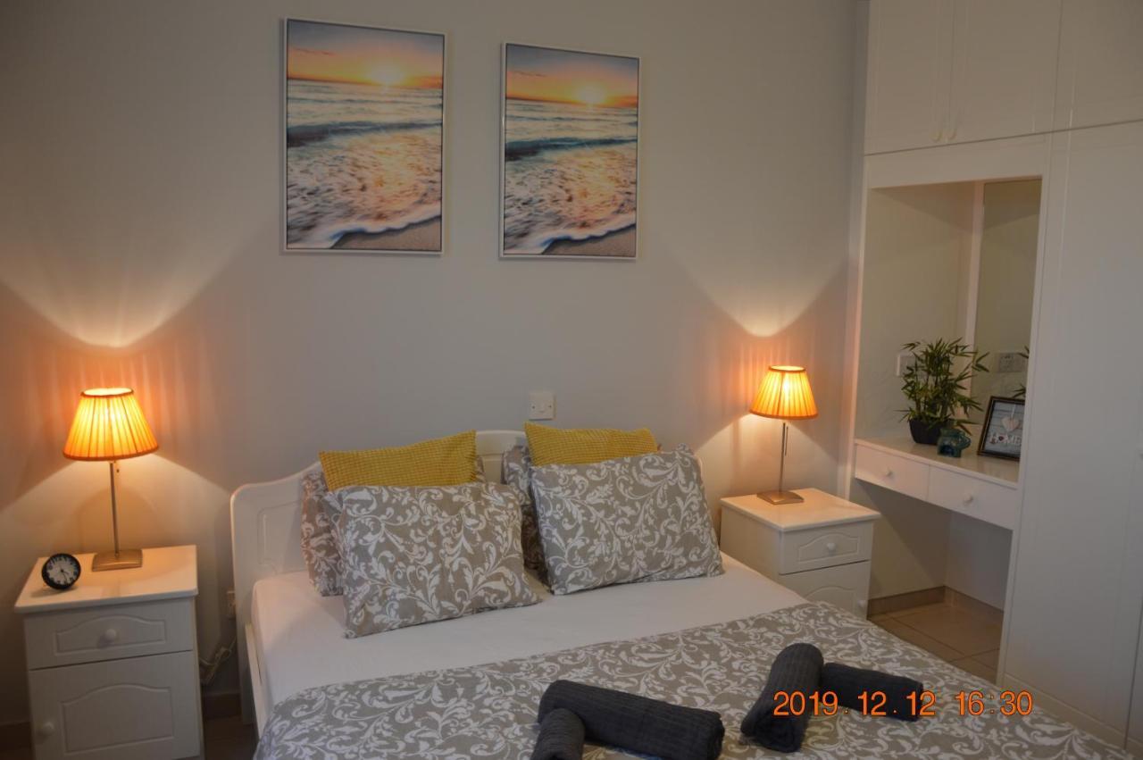 Luxury Apartment Paphos Bagian luar foto
