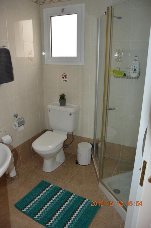Luxury Apartment Paphos Bagian luar foto